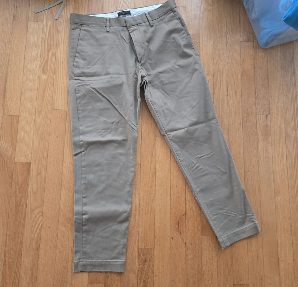 Banana Republic Men's Tan Chino Pants 34x30